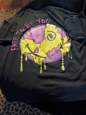 Free To Be You Black Short-Sleeve Graphic Tee - Yellow & Purple Drip Smiley